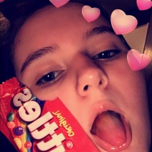 Meet your Posher, Ally